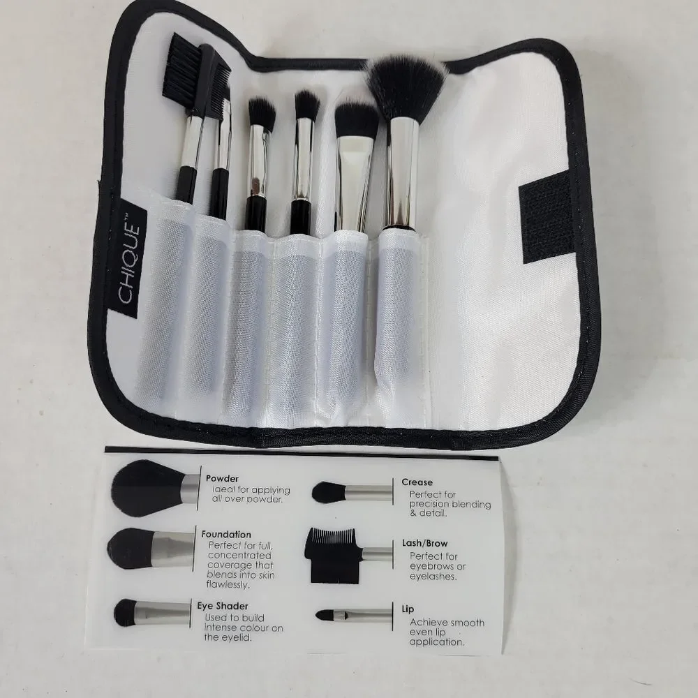 Chique‎ Eye Makeup Applicator Set With Case